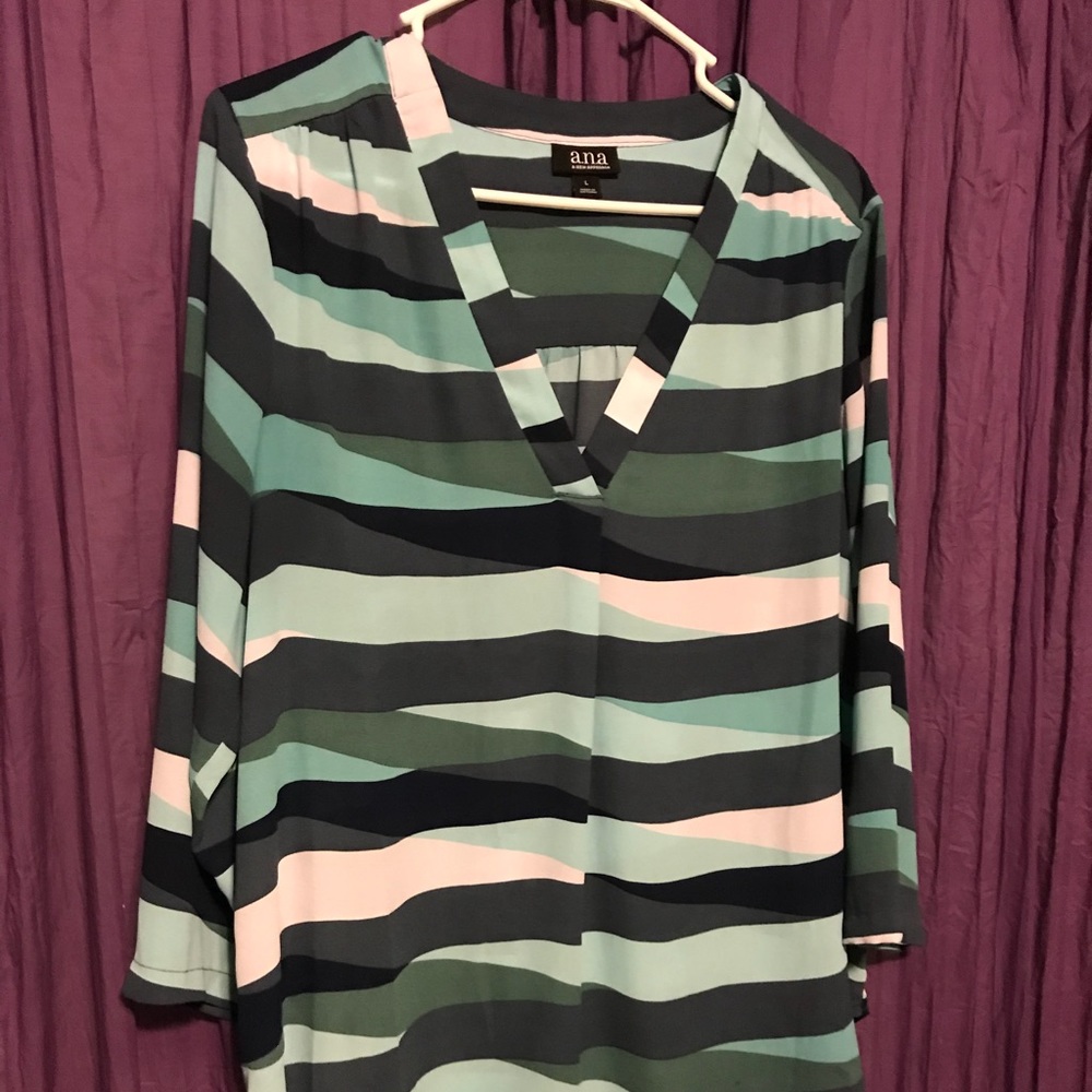 Sheer quarter sleeve tunic